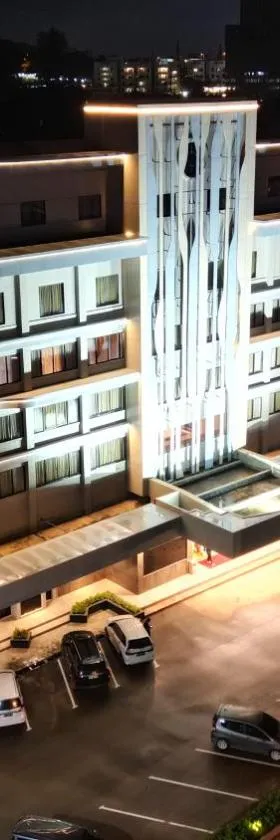 Aglow Hotel Harbor Bay Batam，位于Jodoh的酒店