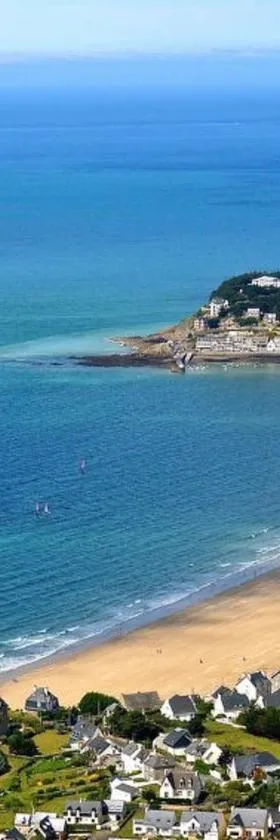 Le Bain de mer, Studio à la plage, Pleneuf，位于Le Val-André的酒店