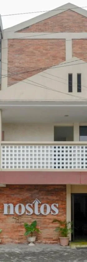Nostos Guesthouse Wonosobo，位于Ngasinan的酒店