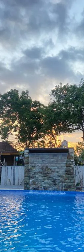 EDRIAN BUNGALOWS，位于特特巴图的酒店