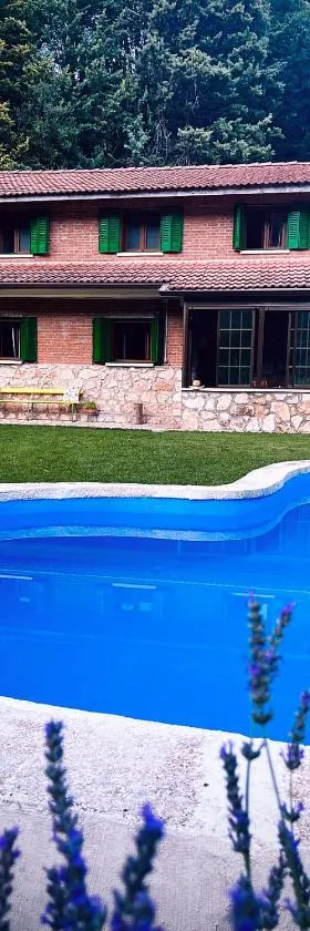 Casa Rural El Edén del Ungría，位于Caspueñas的酒店