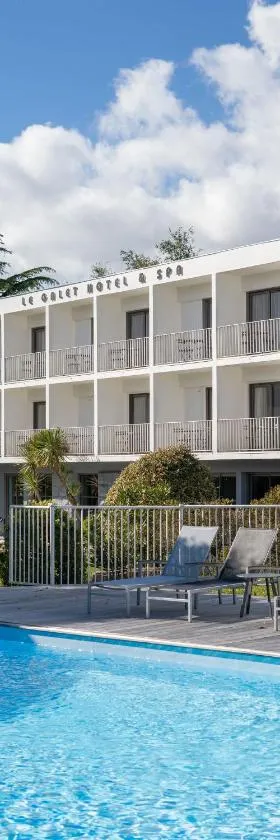 鹅卵石酒店和Spa，位于圣菲利贝尔的酒店
