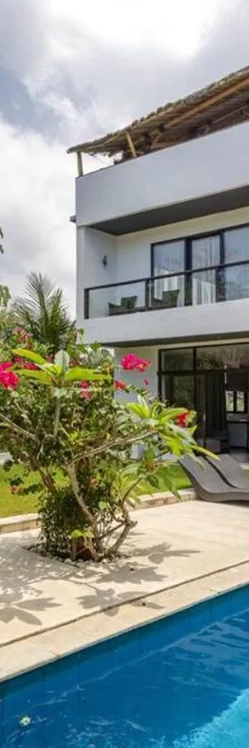 Deluxe Apartment, 75 m from Balian Surf Spot，位于Balian的酒店