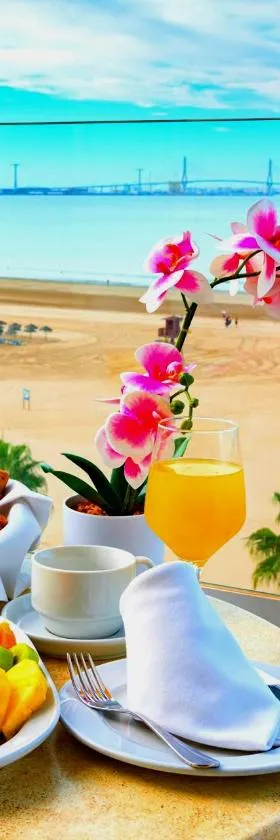 Hotel Puerto Bahía & Spa，位于圣玛丽亚港的酒店