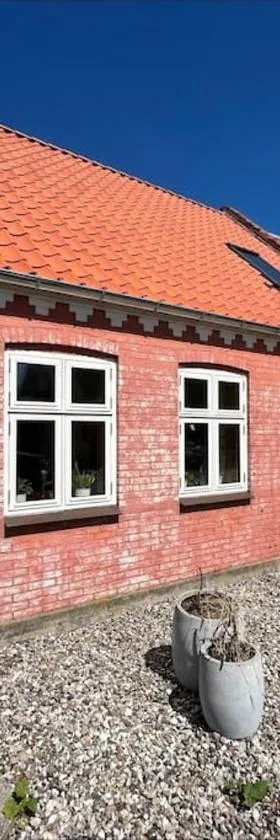 Hyggeligt byhus i Marstal，位于马斯塔尔的酒店