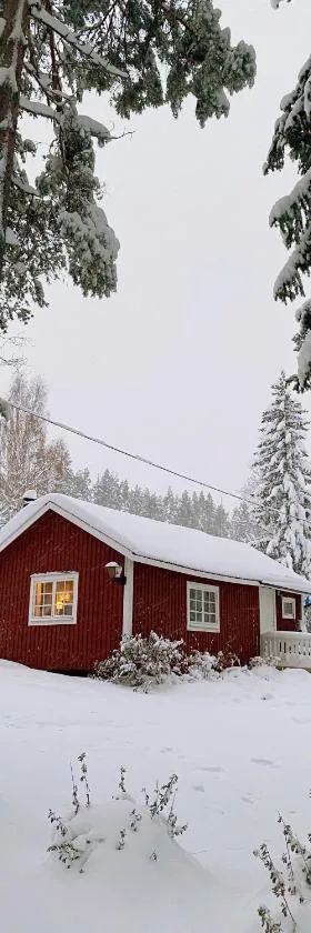 Sunshine Stuga Bergvik，位于Gällö的酒店