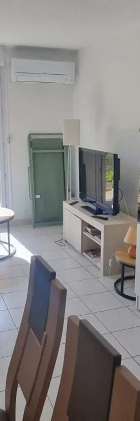 Appartement, 1 chambre, jardin privatif，位于沃内勒的酒店