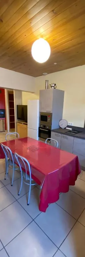 Appartement T2 spacieux，位于Trévillach的酒店