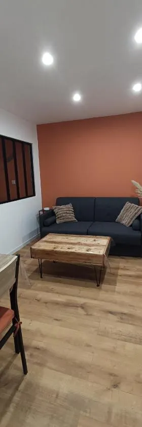 Appartement cosy à Chamagne，位于Chamagne的酒店