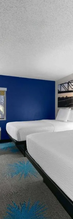 Days Inn by Wyndham Fort Smith，位于史密斯堡的酒店