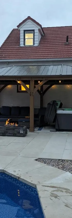 Charming Salt Lake City Home Minutes from Airport, Downtown SLC , Skiing，位于South Salt Lake的酒店