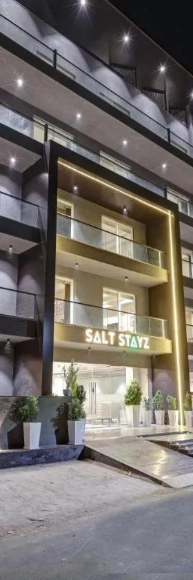 Saltstayz Premier - Golf Course Road & Sector 42，位于古尔冈的酒店