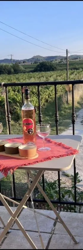 GITE de Rose sous les étoiles，位于蓬圣埃斯普里的酒店