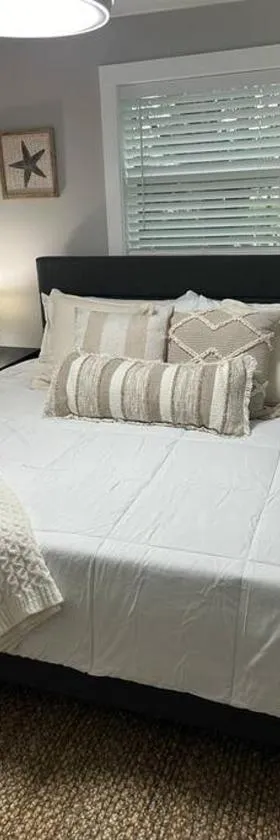 The Sunshine Homestay，位于新士麦那海滩的酒店