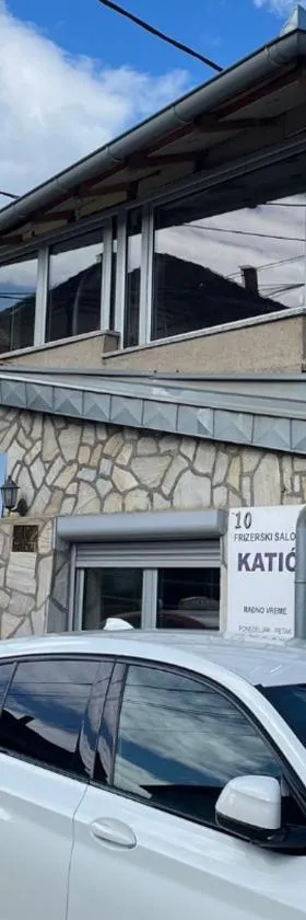 Yugoslavija 2 centar，位于Aleksandrovac的酒店