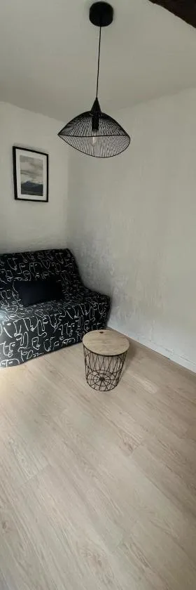 studio en Duplex，位于La Roquebrussanne的酒店