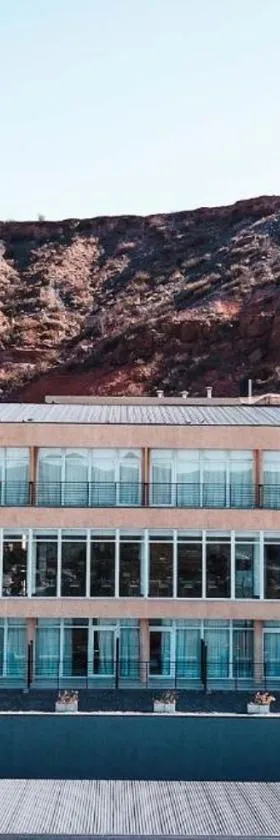WENELEN EXECUTIVE HOTEl，位于Añelo的酒店
