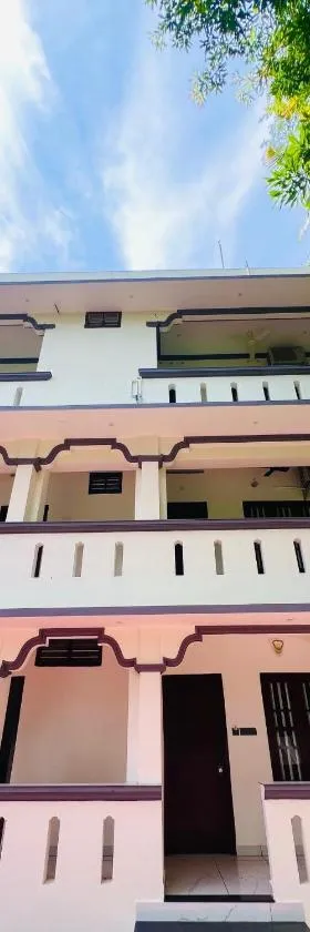 Aura Retreat，位于可瓦兰的酒店
