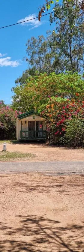 Blackall Caravan Park，位于布莱克尔的酒店