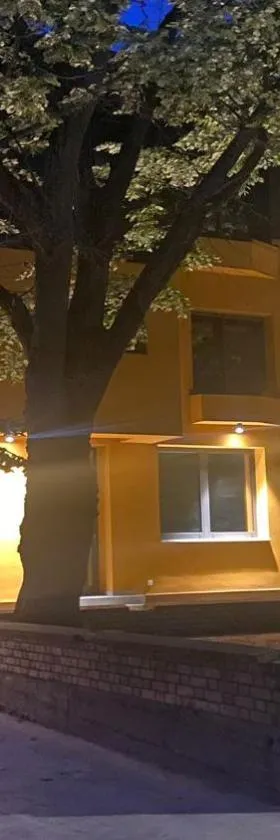 VINOTEL BRZICA Aljmaš，位于Aljmaš的酒店