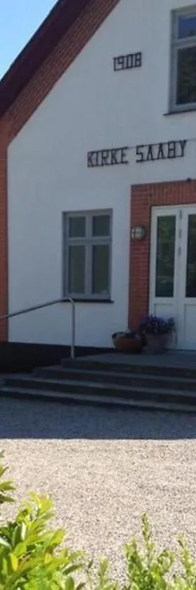 Kirke Såby Forsamlingshus，位于Kirke Såby的酒店