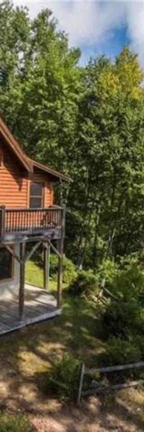 Beautiful Log Cabin with Panoramic Views，位于马吉谷的酒店