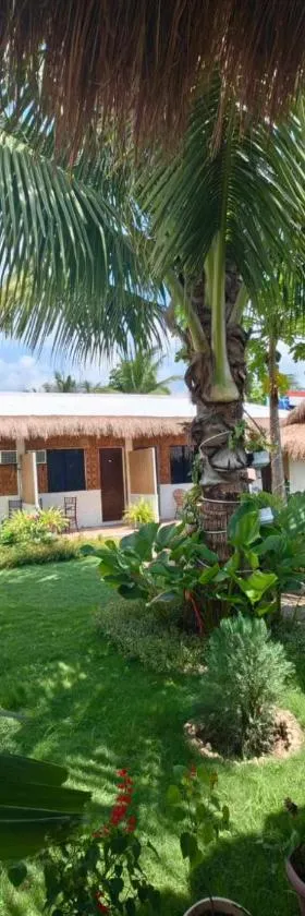 5R Tourist Inn & Restaurant，位于Pooc的酒店