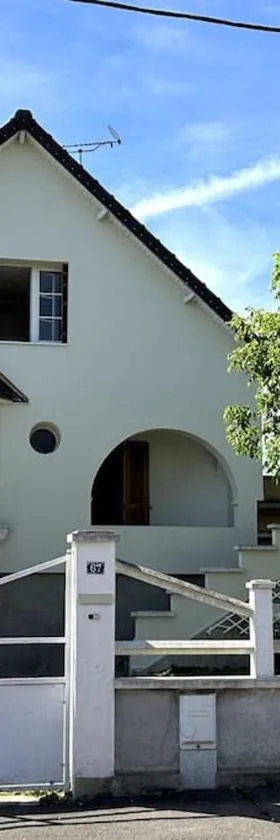 Charmante Maison avec Jardin à Troyes，位于圣特萨维内的酒店