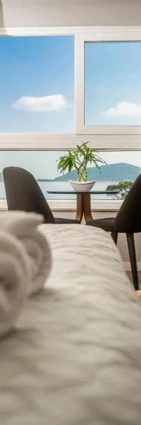 Boulevard Beach Canasvieiras Hotel，位于弗洛里亚诺波利斯的酒店