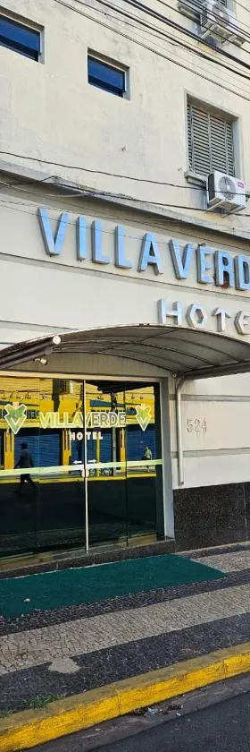 Hotel Villaverde，位于Adamantina的酒店