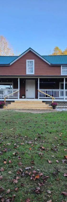 Red River Gorge Farmhouse 50 Acres，位于Stanton的酒店