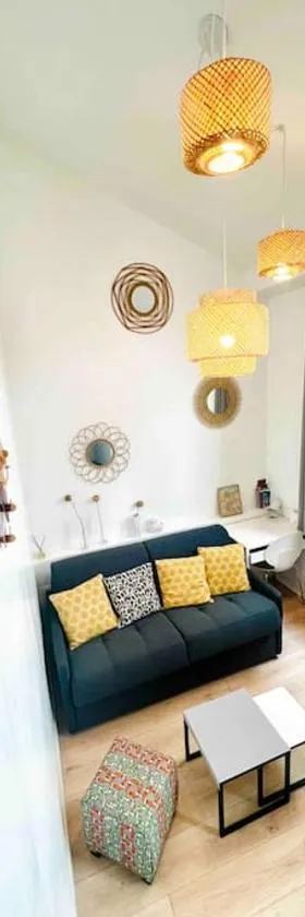 Jolie Mini Maison Lovely Tiny House，位于圣吉欧梅斯的酒店
