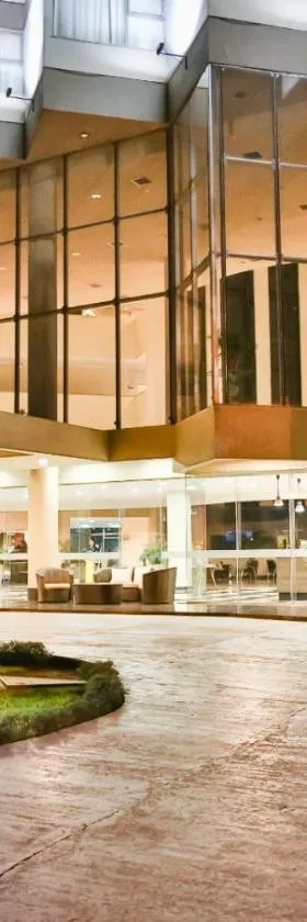 Nobile Hotel Convention Ciudad Del Este，位于埃斯特城的酒店
