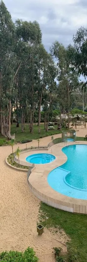 Espectacular departamento en Algarrobo，位于阿尔加罗沃的酒店