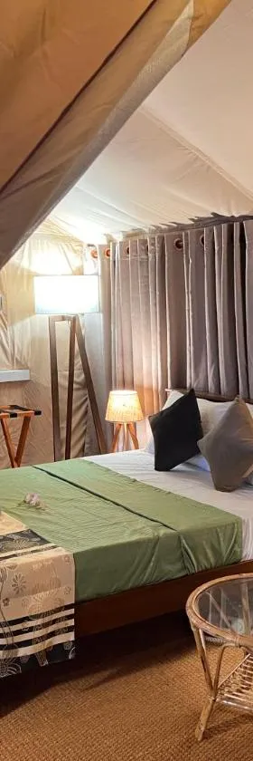 AT ONE - with Nature Glamping Resort，位于Rekawa的酒店