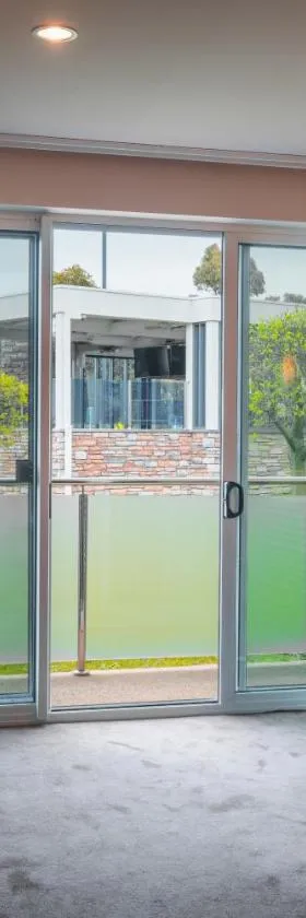 Lynbrook Hotel，位于Hampton Park的酒店