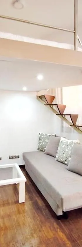 Apartamento en Terrassa en alquiler vacacional，位于特拉萨的酒店
