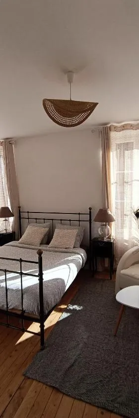Chambres cosy au coeur du village，位于肖蒙昂韦克桑的酒店