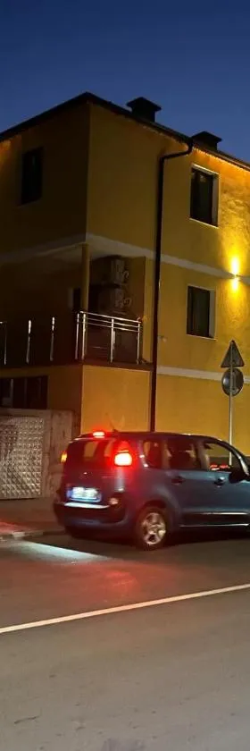 Къща за гости Савана, Пловдив, летище Пловдив, Ягодово，位于Yagodovo的酒店