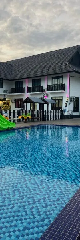 VILLA WANIE INN，位于士兆的酒店