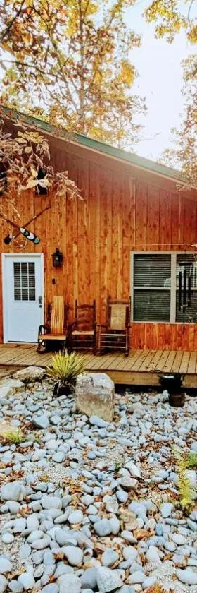 Hideaway Cabin near Mammoth Springs, Ark，位于Mammoth Spring的酒店
