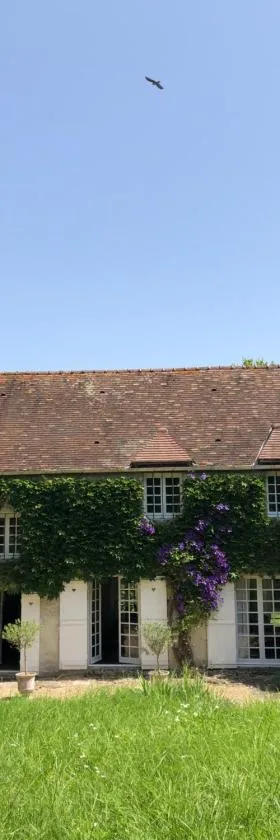 La Chalonnière，位于Châlo-Saint-Mars的酒店