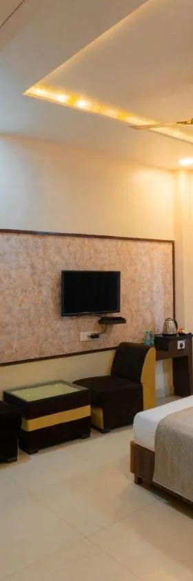 Hotel Kiaara，位于瓦拉纳西的酒店