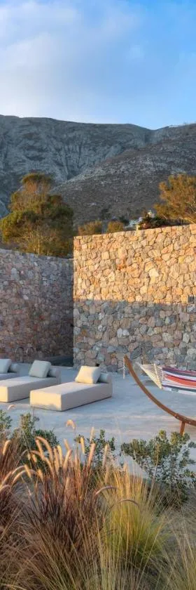 Felicity Cave Suites，位于Éxo Goniá的酒店