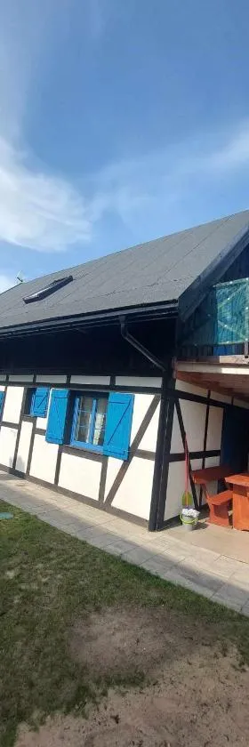 Domek Chabrowy Na Gwizdówce Załakowo Kaszuby，位于Sierakowice的酒店