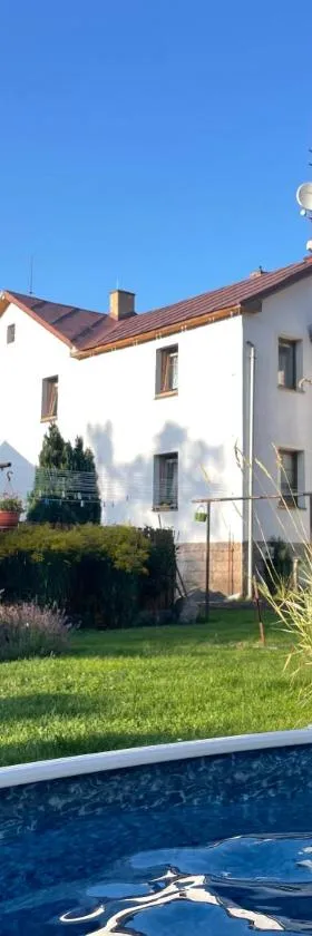Apartmán POD KOSTELEM，位于Nové Hamry的酒店