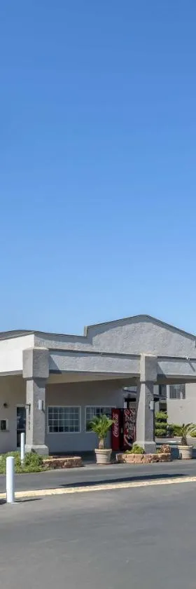 Studio 6 Suites Madera, CA Yosemite，位于马德拉的酒店