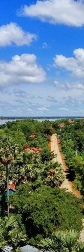 OBT Homestay and Bungalows，位于Phumĭ Chiroŭ的酒店