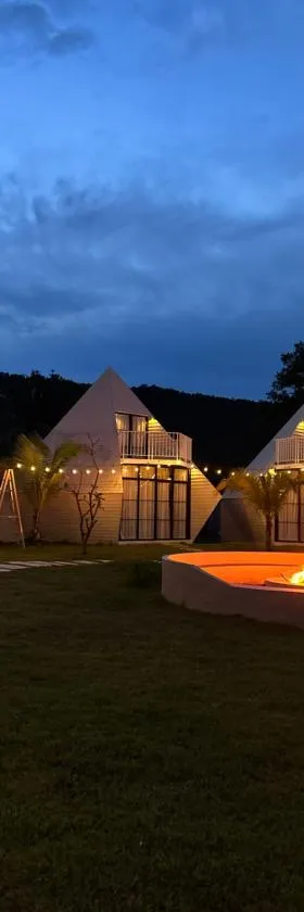 The Safari Resort，位于Phumĭ Thlôk Yŭl的酒店