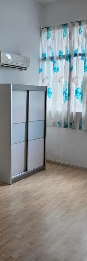 Sunny Point Hostel，位于牛汝莪的酒店
